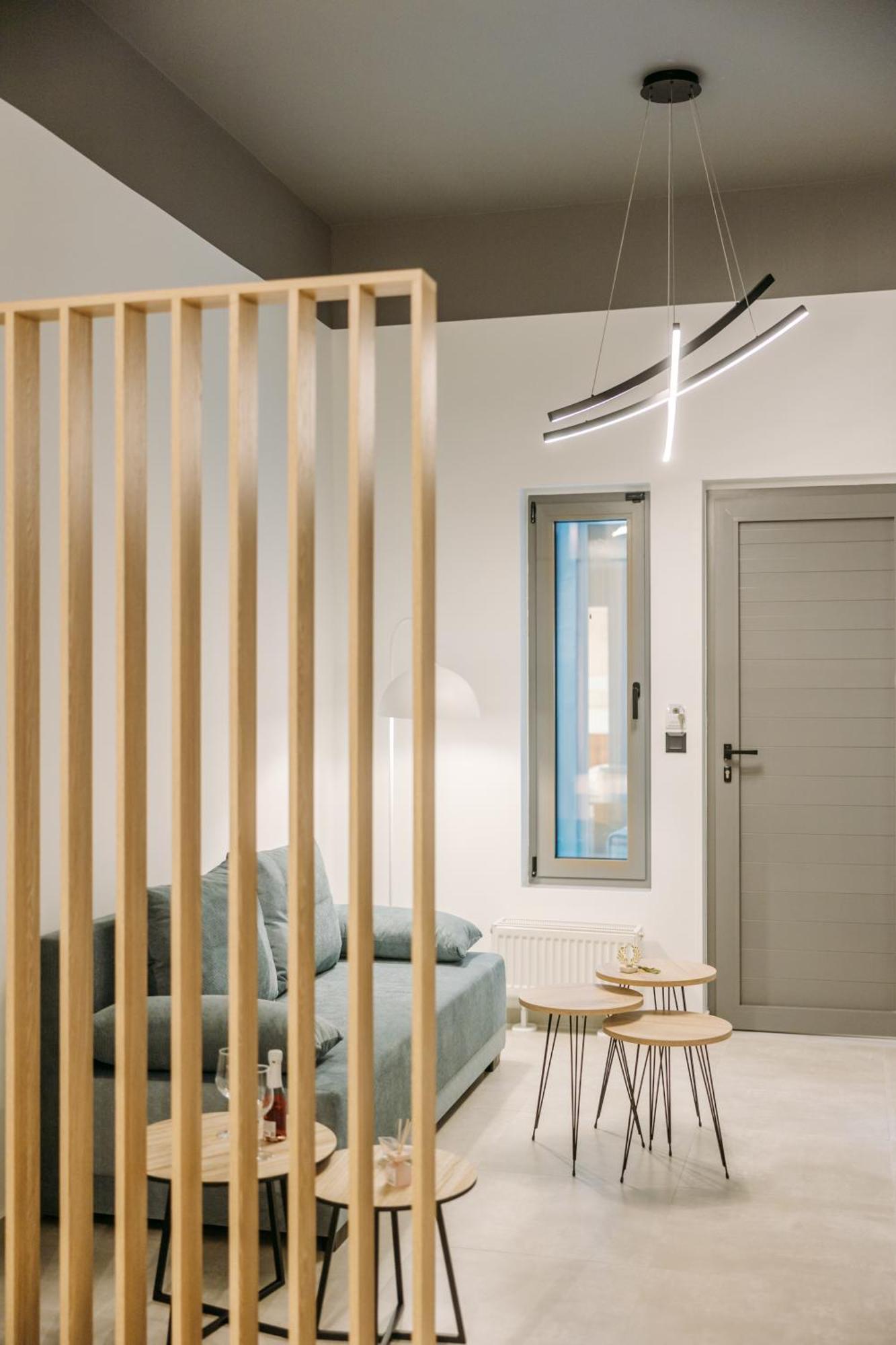 Volos Suites Center מראה חיצוני תמונה