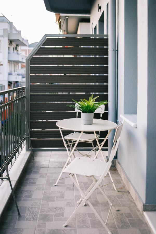 Volos Suites Center מראה חיצוני תמונה