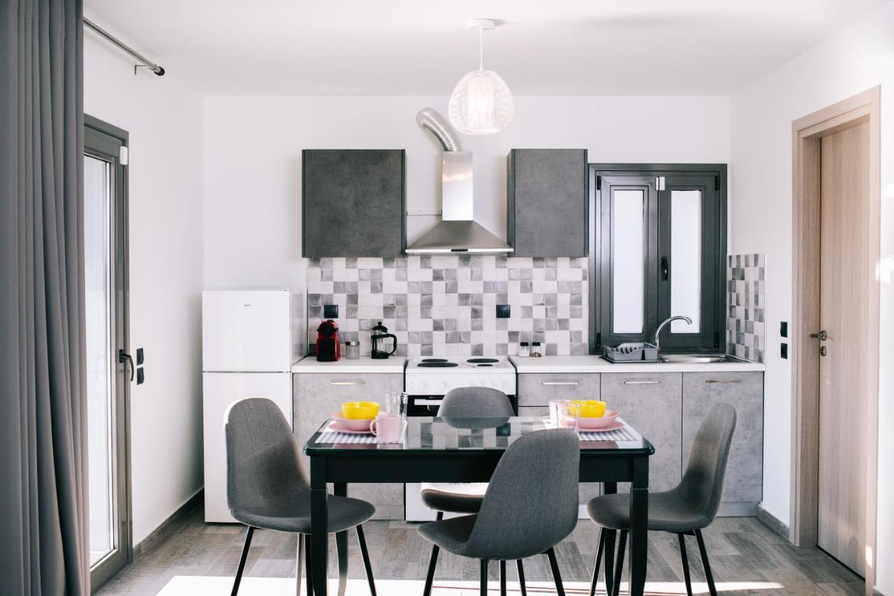 Volos Suites Center מראה חיצוני תמונה