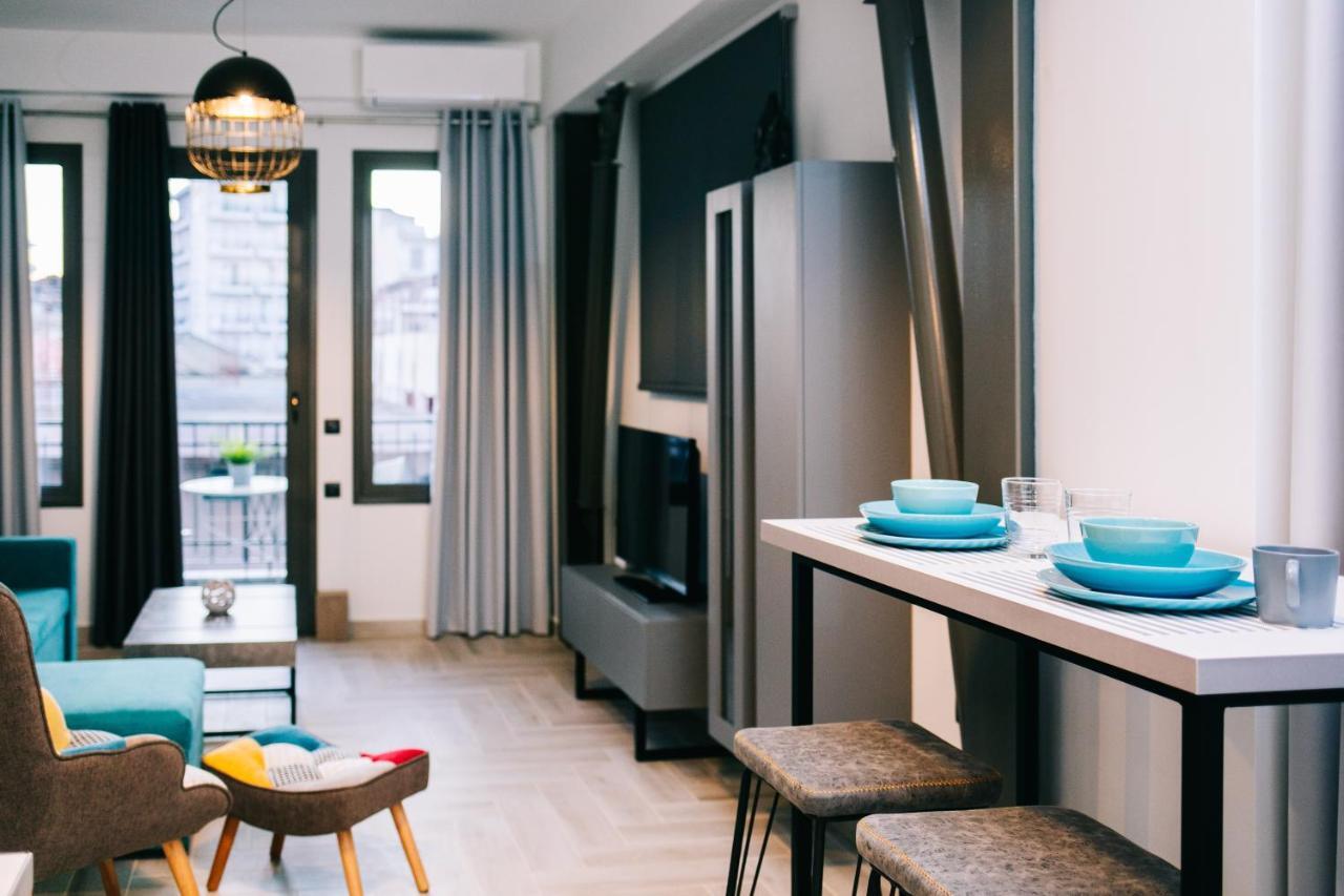 Volos Suites Center מראה חיצוני תמונה
